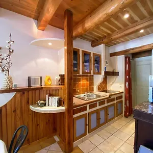 4 Pers Plein Centre Ville, Wifi, Balcon Laragne-Monteglin